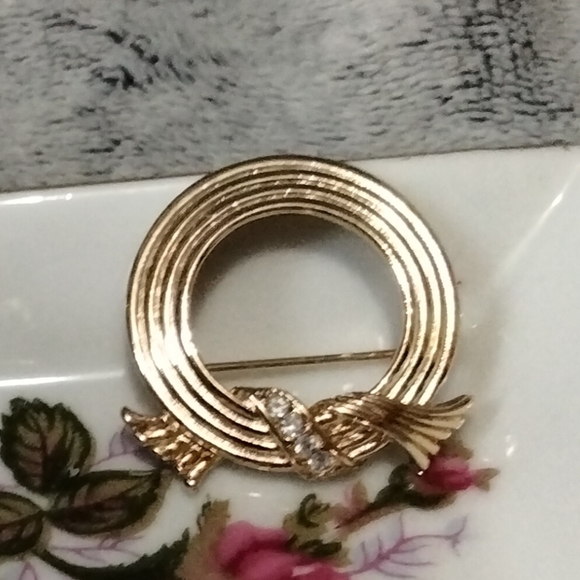 **VINTAGE** Avon - Picture 2 of 3